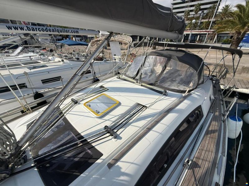 Beneteau Oceanis 40
