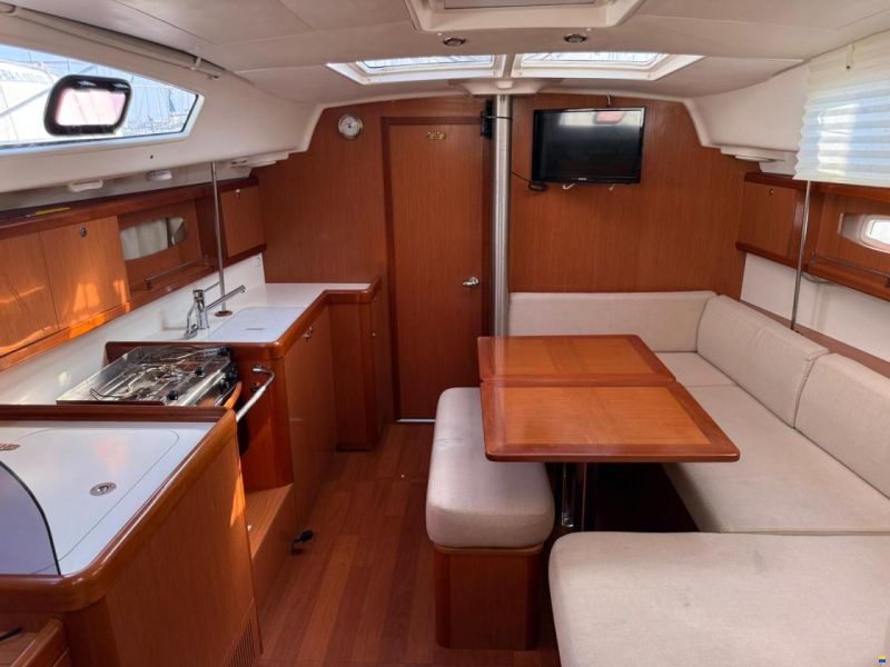 Beneteau Oceanis 40