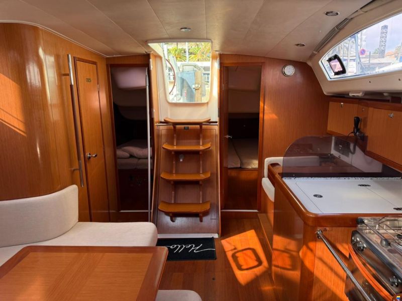 Beneteau Oceanis 40