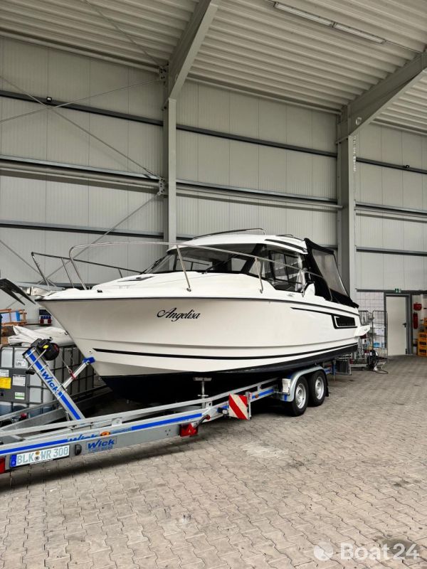 Jeanneau Merry Fisher 795
