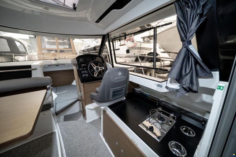 Jeanneau Merry Fisher 795