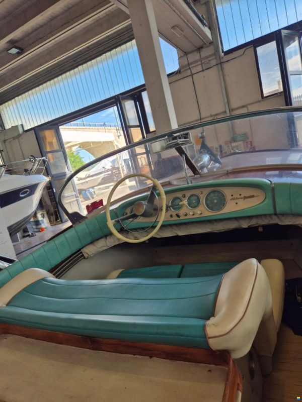 Riva Junior
