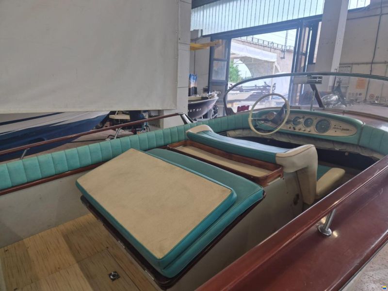 Riva Junior