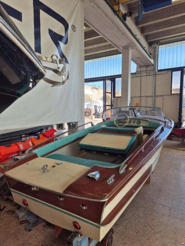 Riva Junior
