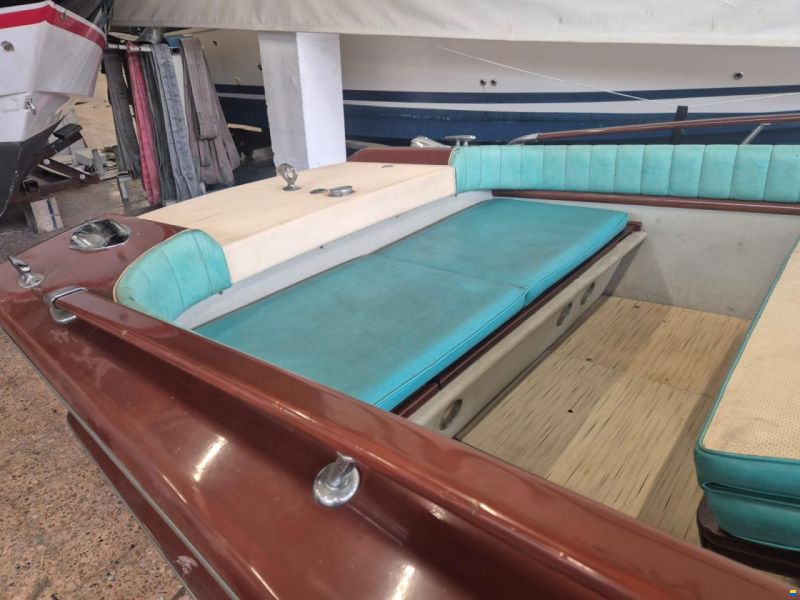 Riva Junior