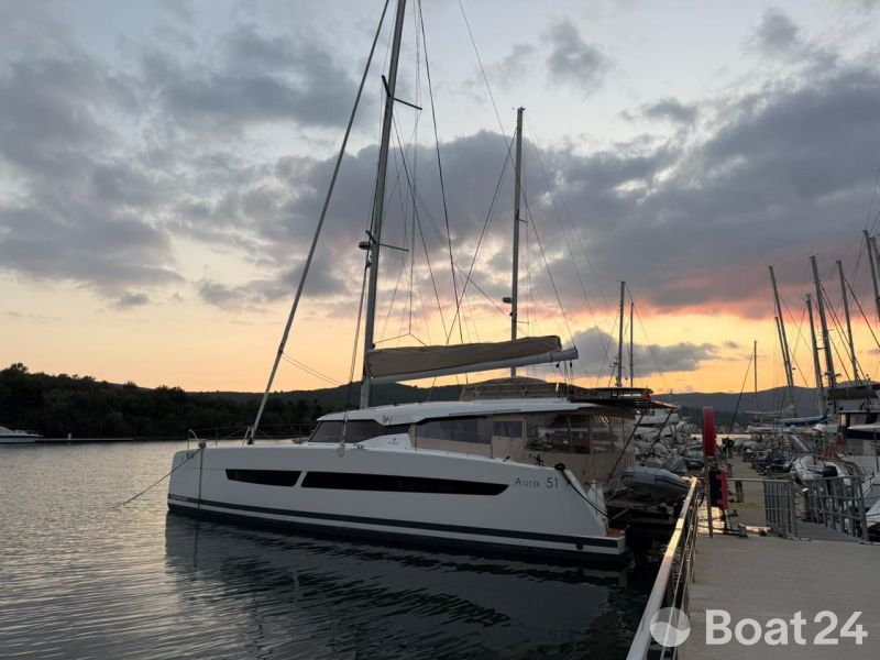 Fountaine Pajot Aura 51