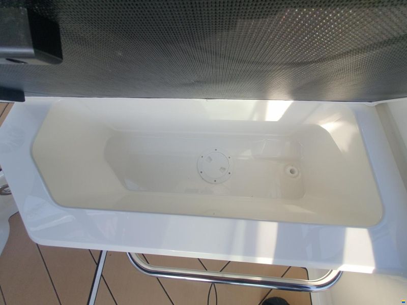 Sea Ray SPX 190 Outboard