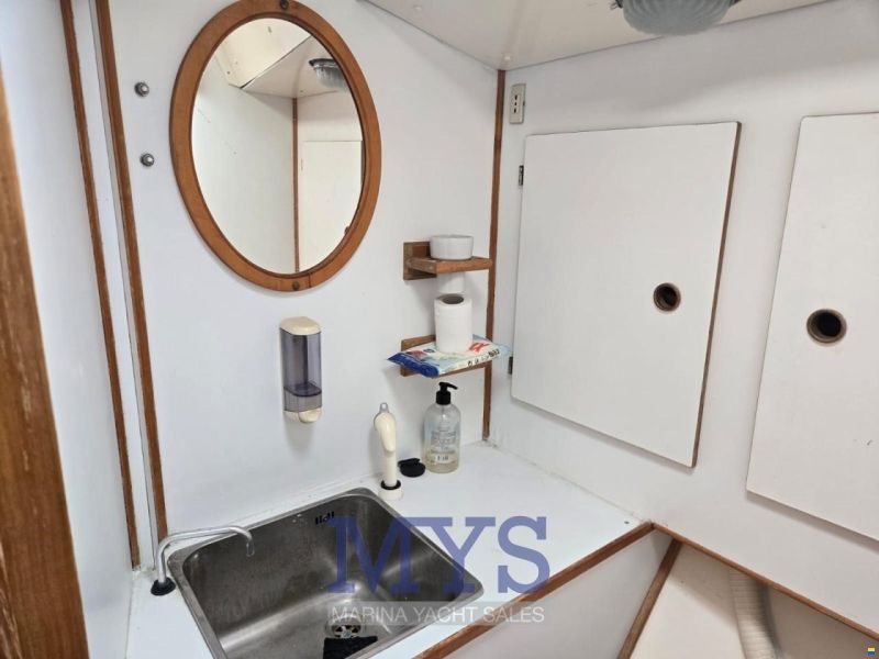 Oyster Heritage 37'