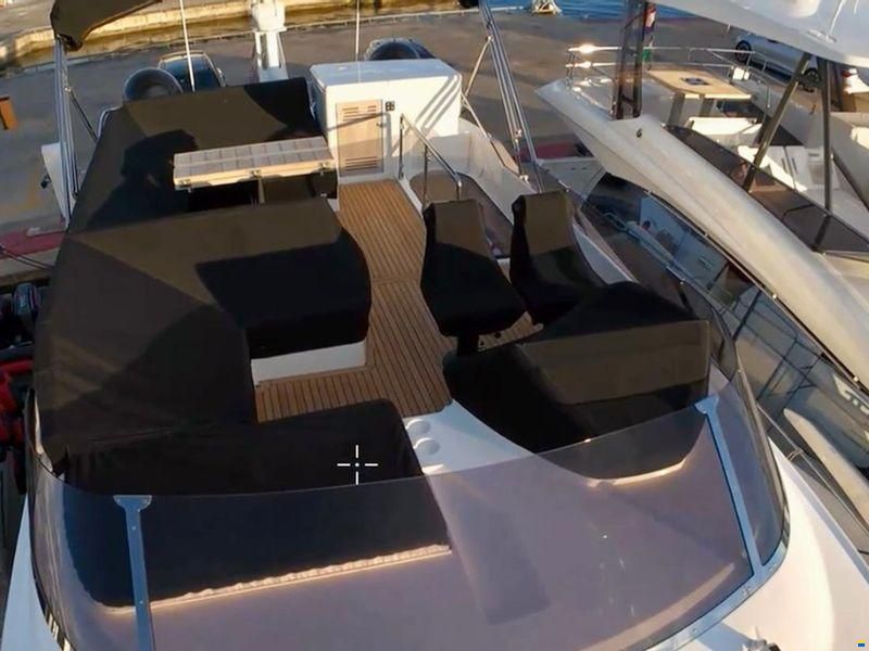 Sunseeker 74 Sport Yacht