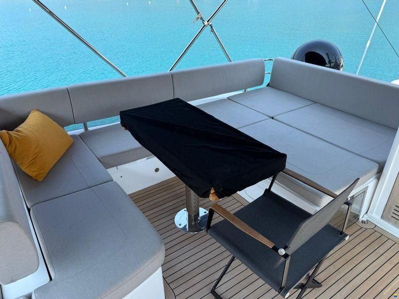 Sunseeker 74 Sport Yacht