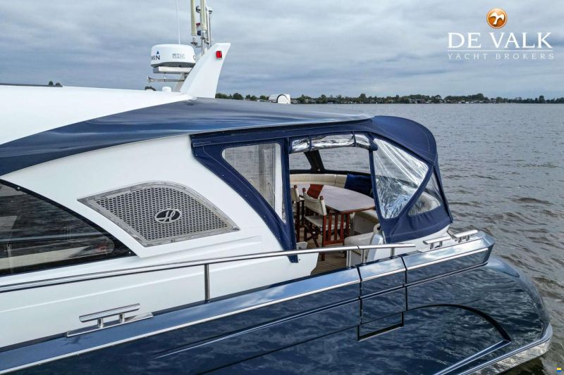Holterman & De Vries 53 Commander