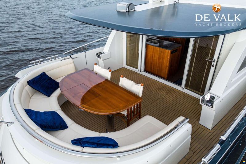 Holterman & De Vries 53 Commander