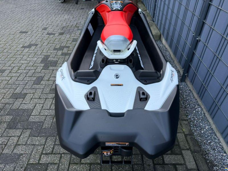 Sea-Doo Spark Trixx 90 3UP