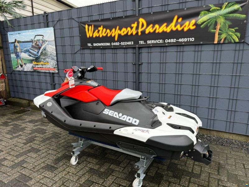 Sea-Doo Spark Trixx 90 1UP