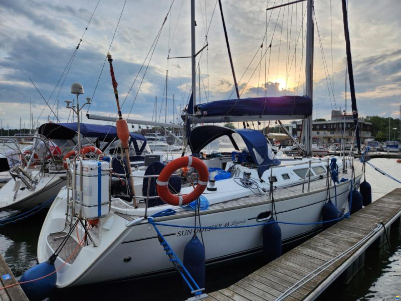 Jeanneau Sun Odyssey 43 Legende