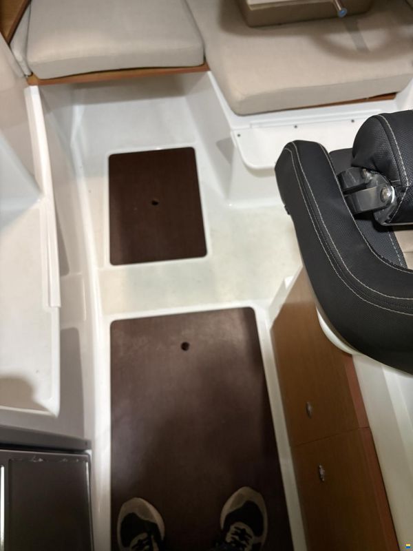 Jeanneau Merry Fisher 605