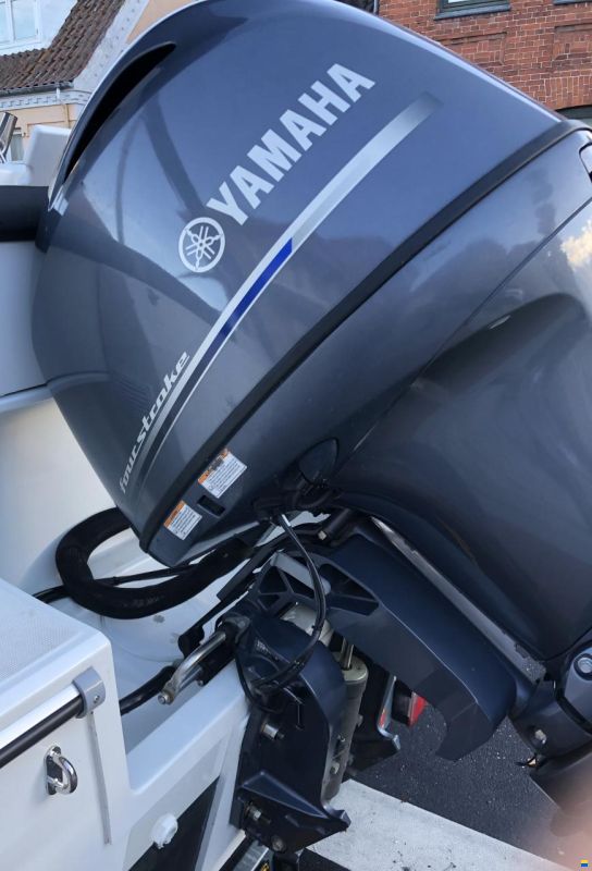 Jeanneau Merry Fisher 605