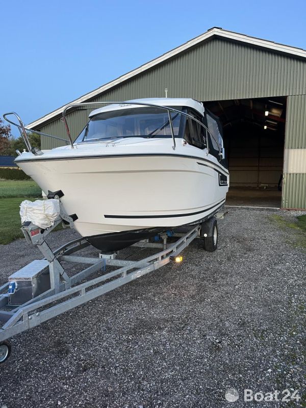 Jeanneau Merry Fisher 605