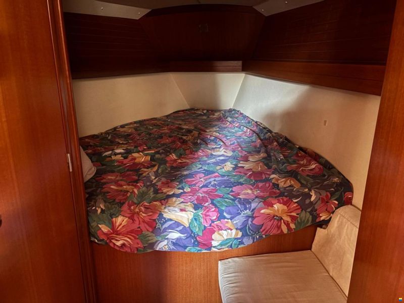 Dufour 40
