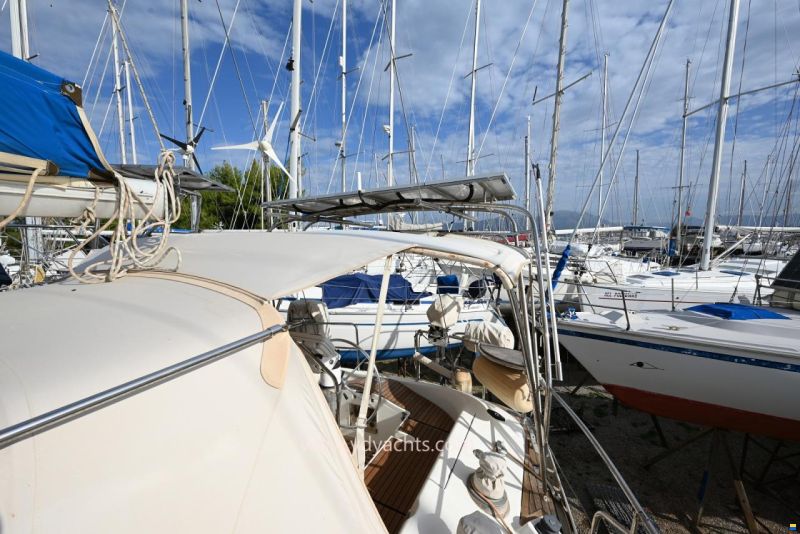 Beneteau Oceanis 430 Owner's Version