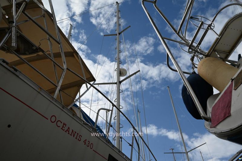 Beneteau Oceanis 430 Owner's Version