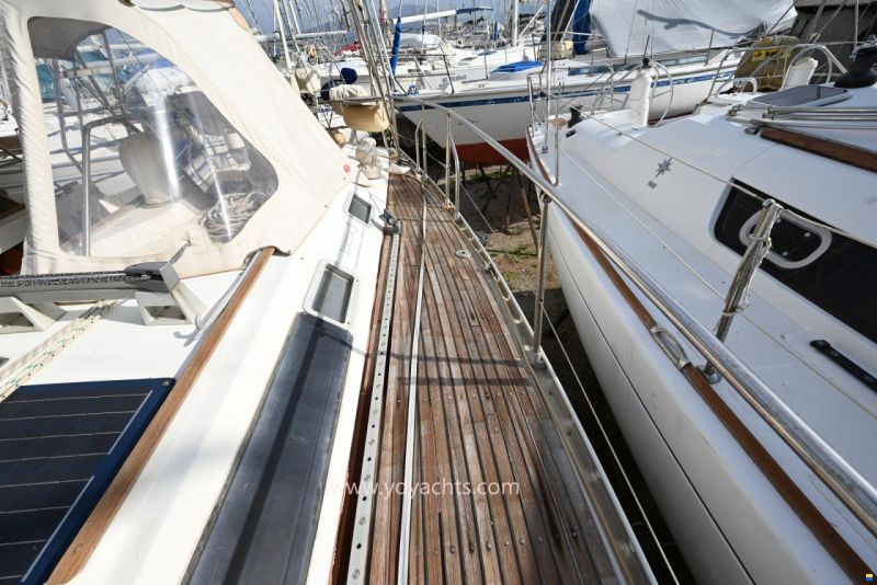 Beneteau Oceanis 430 Owner's Version