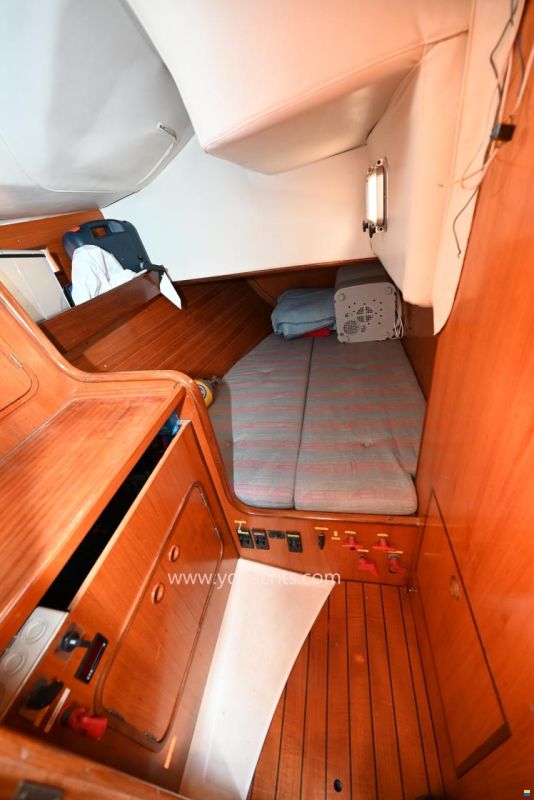 Beneteau Oceanis 430 Owner's Version