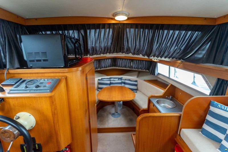 Marco Yachts 990
