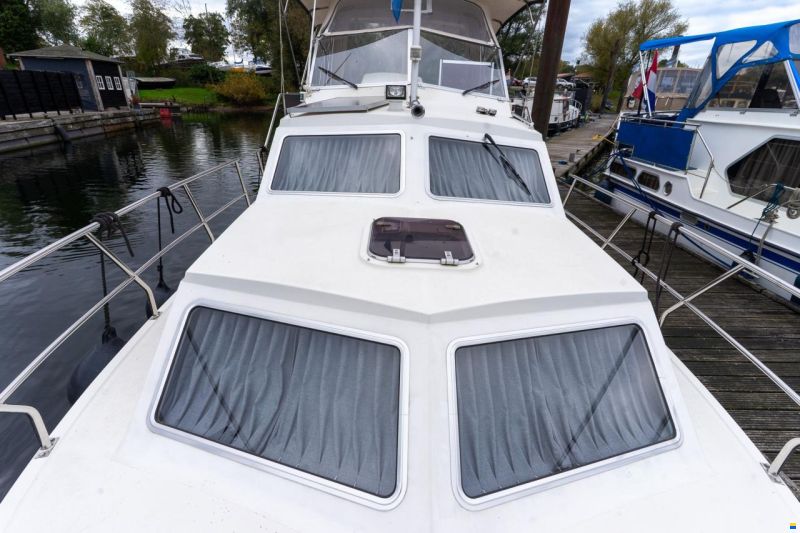 Marco Yachts 990