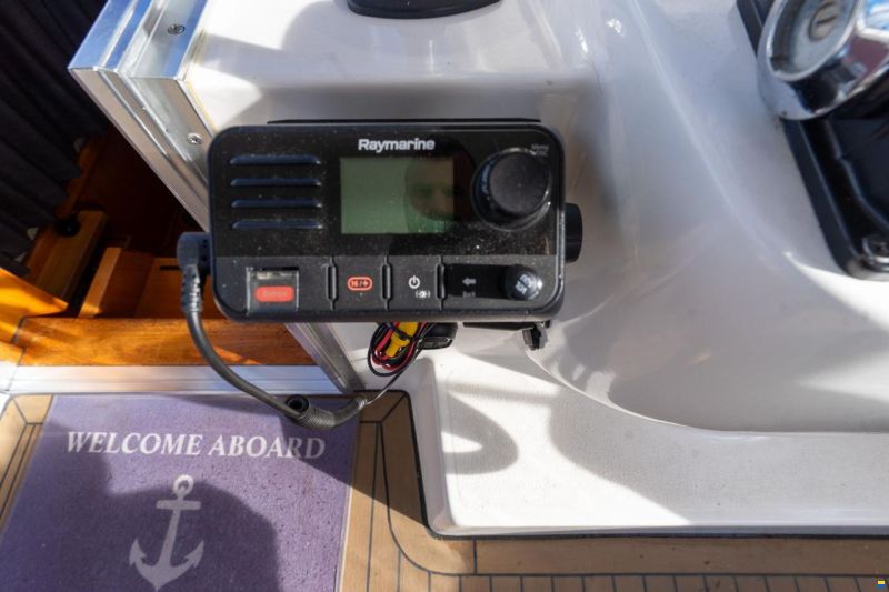 Marco Yachts 990