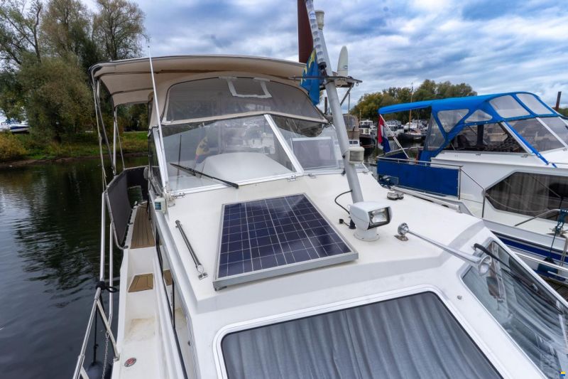 Marco Yachts 990