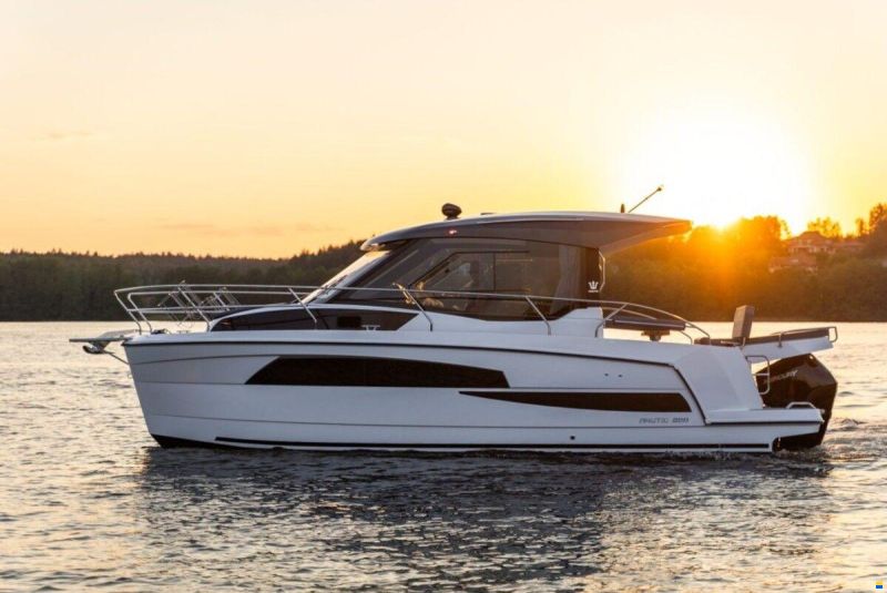 Nautic Yachts 880