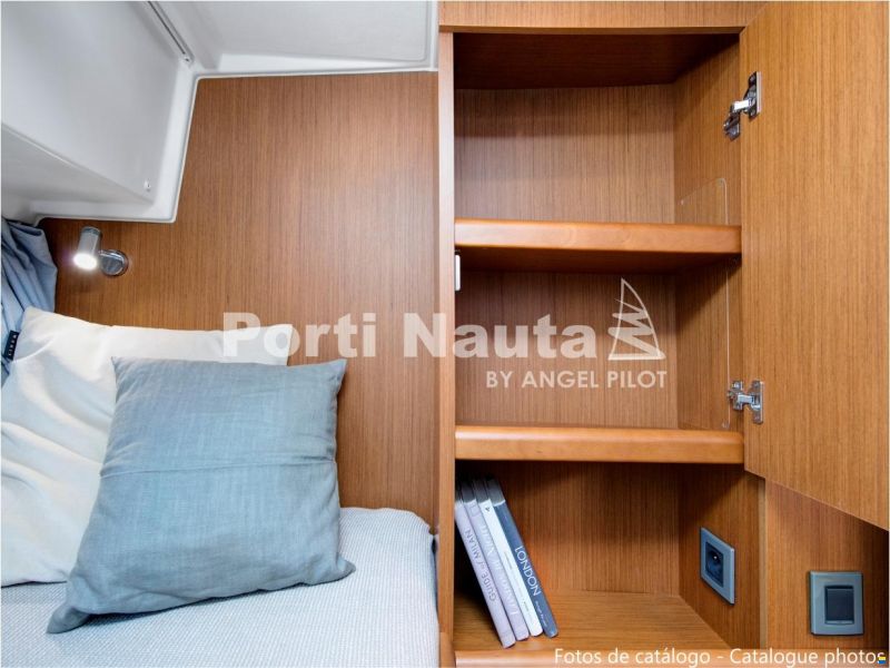 Beneteau Swift Trawler 35