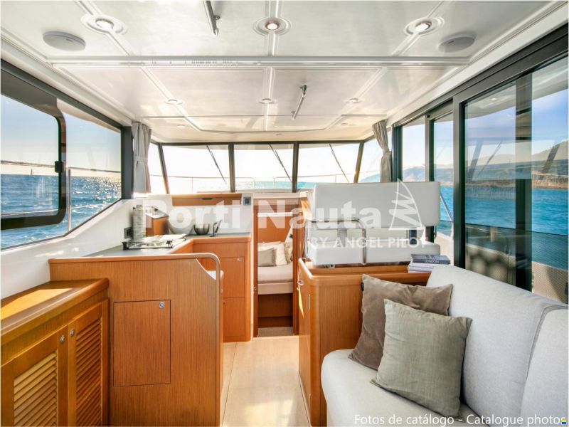 Beneteau Swift Trawler 35