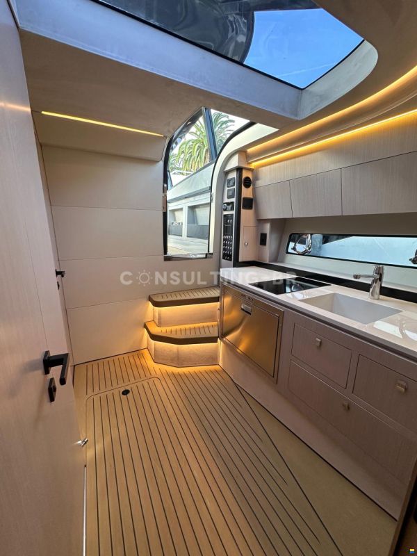 Focus Motor Yacht 3X