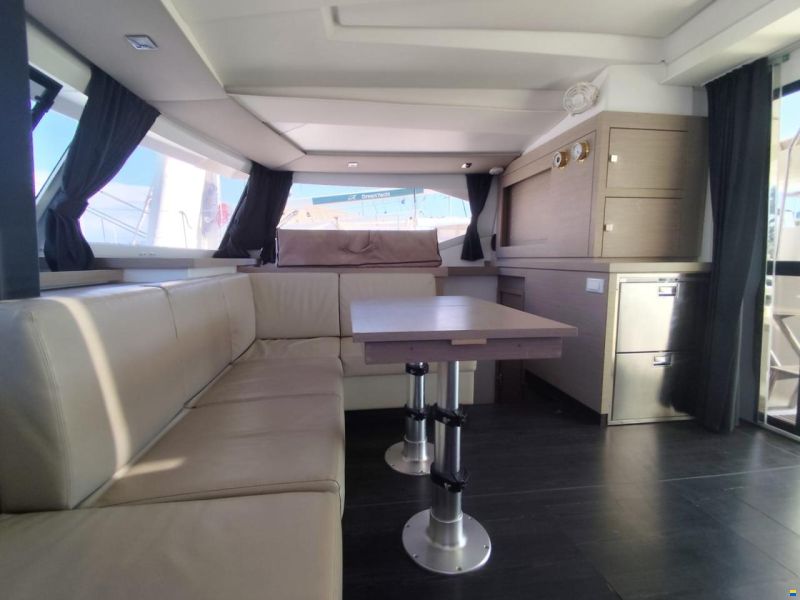 Fountaine Pajot Astrea 42