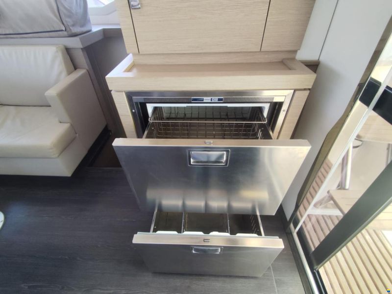 Fountaine Pajot Astrea 42