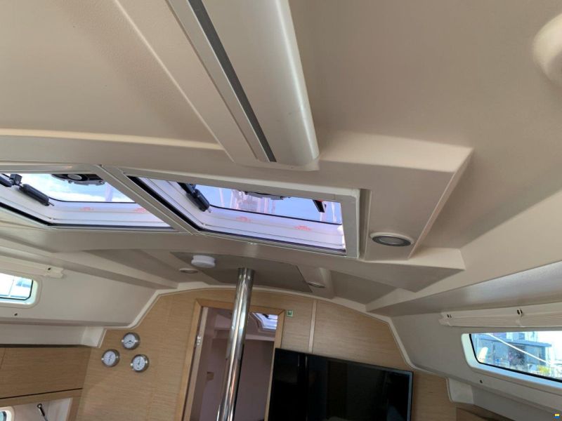 Hanse 348