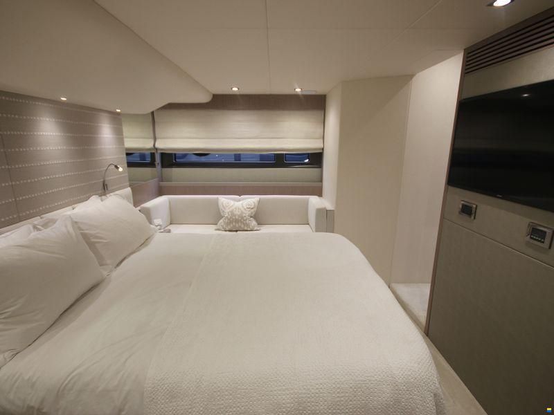 Sunseeker Manhattan 52