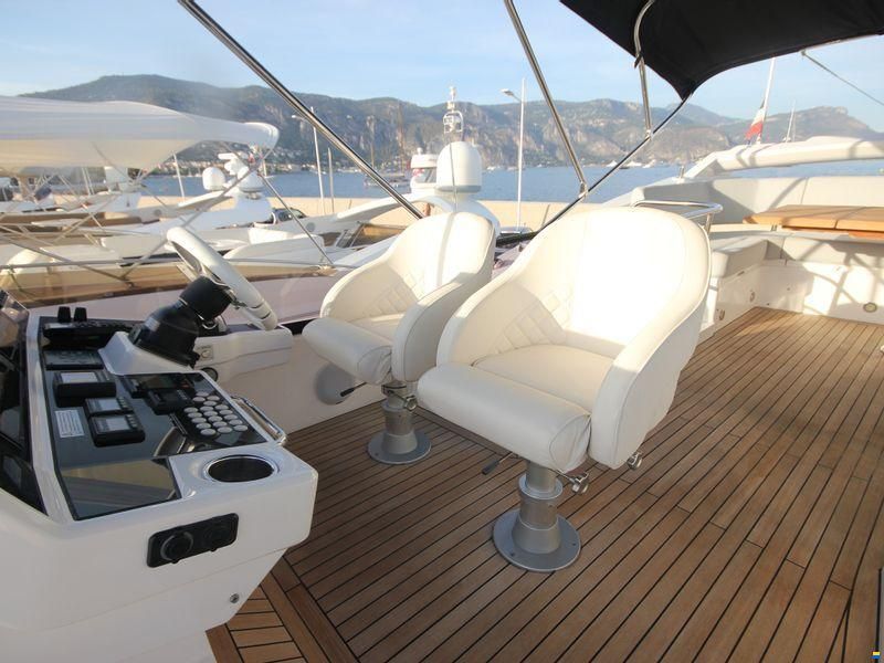Sunseeker Manhattan 52