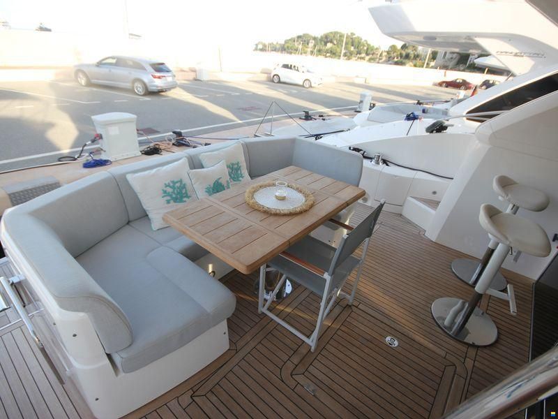 Sunseeker Manhattan 52