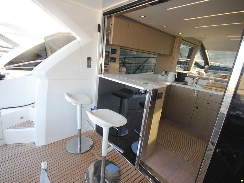 Sunseeker Manhattan 52