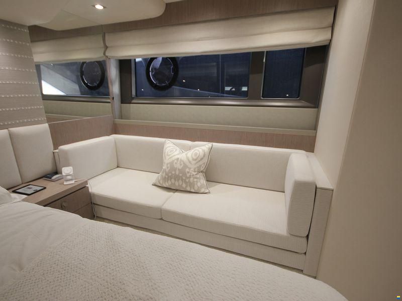 Sunseeker Manhattan 52