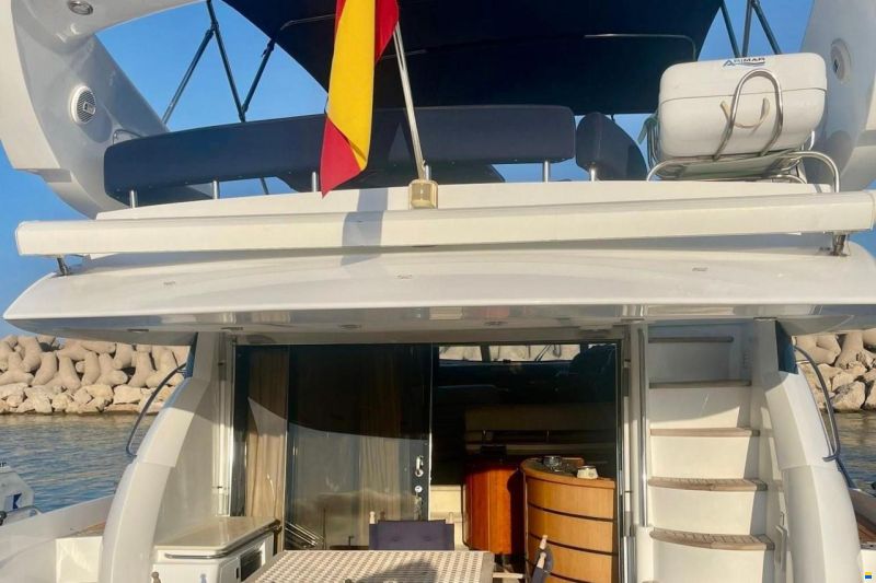 Sunseeker Manhattan 64