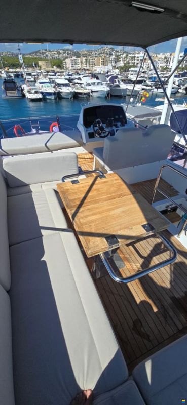 Sealine F 430
