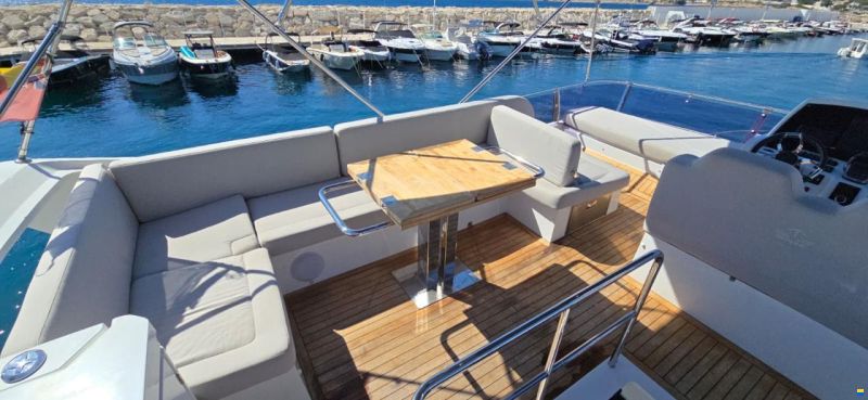 Sealine F 430
