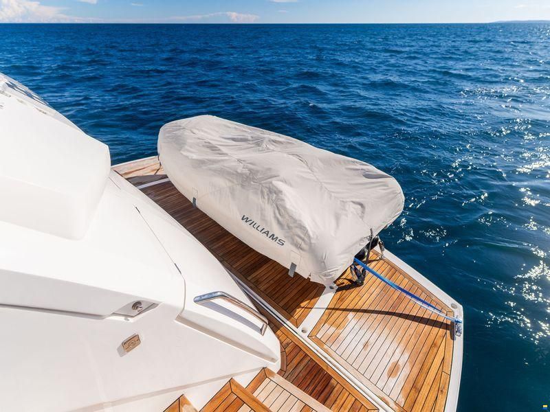 Sunseeker 76 Yacht
