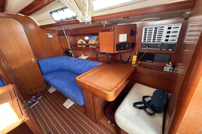 Dufour 40 Performance