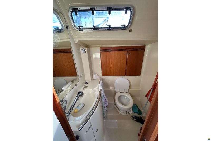 Dufour 40 Performance