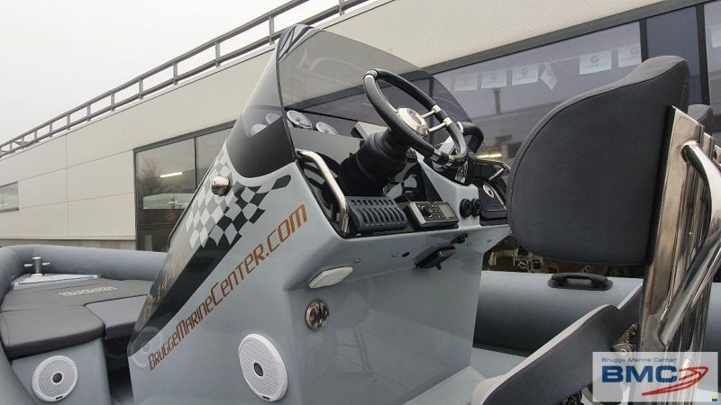 Technohull Aquavite 888